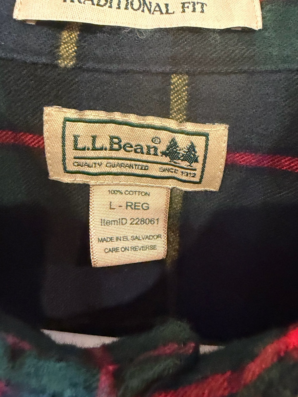 Vintage L.L. Bean Men’s Plaid Button-Down Shirt in Blue and Green - Picture 4 of 5